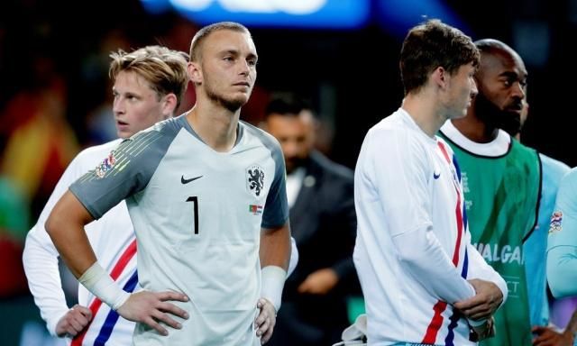 雷火电竞app-西班牙翻盘秘鲁，德利赫特完成帽子戏法的简单介绍