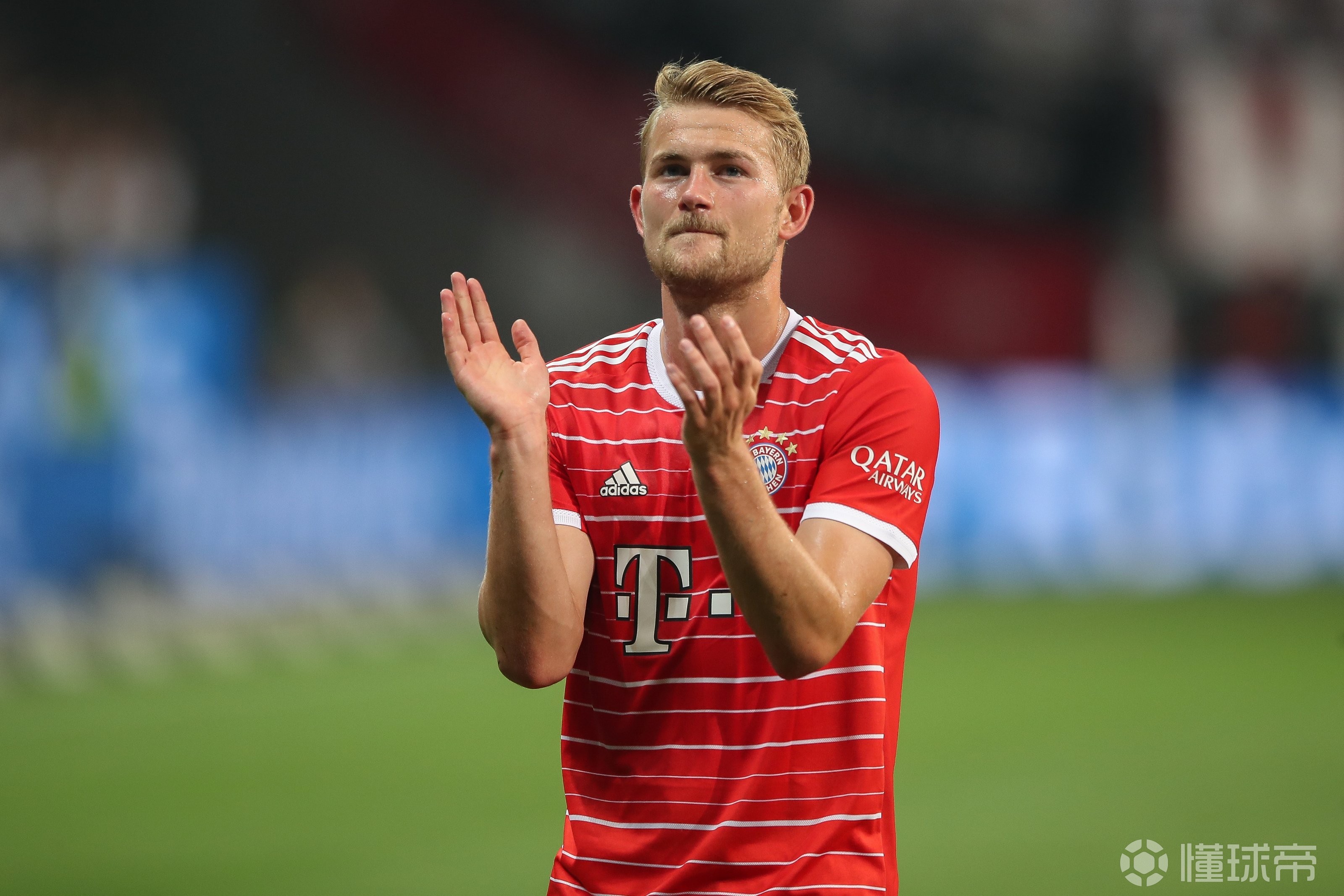 雷火电竞-关于中国翻盘拜仁，德利赫特一己之力扛起全队的信息